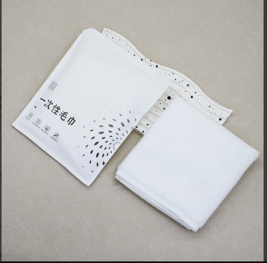 通货-一次性毛巾160 针织锁边30*45 石头纸材质：超细纤维（非无纺布材质） 工艺：针织锁边工艺 （非切边/花边） 内包装：三边封石头纸 外包装：白色编织袋（500/箱）整箱发货
